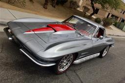 1964 CHEVROLET CORVETTE CUSTOM COUPE