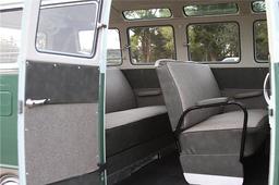 1965 VOLKSWAGEN 21-WINDOW DELUXE MICROBUS