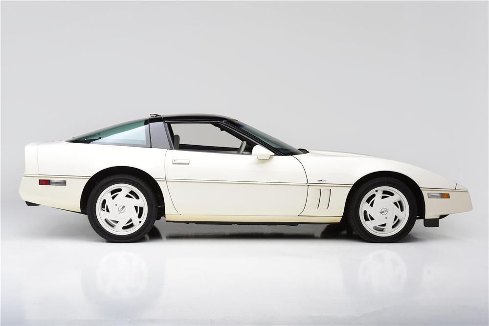 1988 CHEVROLET CORVETTE 35TH ANNIVERSARY EDITION