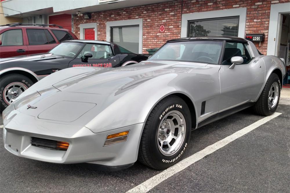 1981 CHEVROLET CORVETTE 350/190