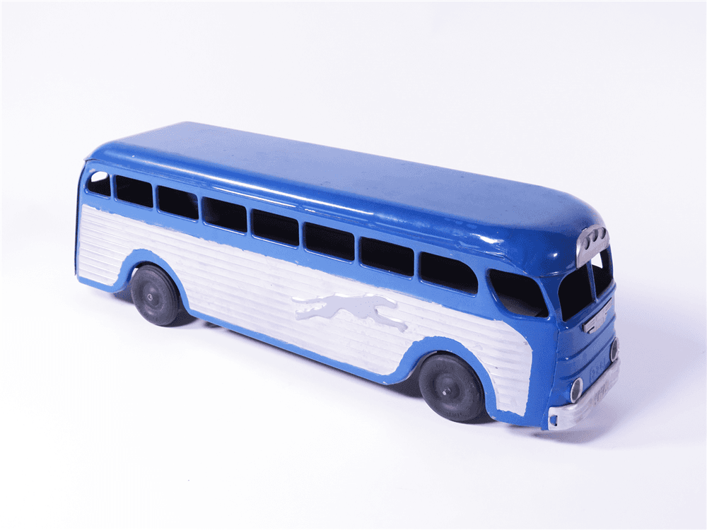 1930S KINGSBURY PRESSED-STEEL GREYHOUND PASSENGER TOY BUS