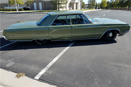 1968 CHRYSLER NEWPORT