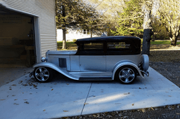 1930 CHEVROLET CUSTOM SEDAN