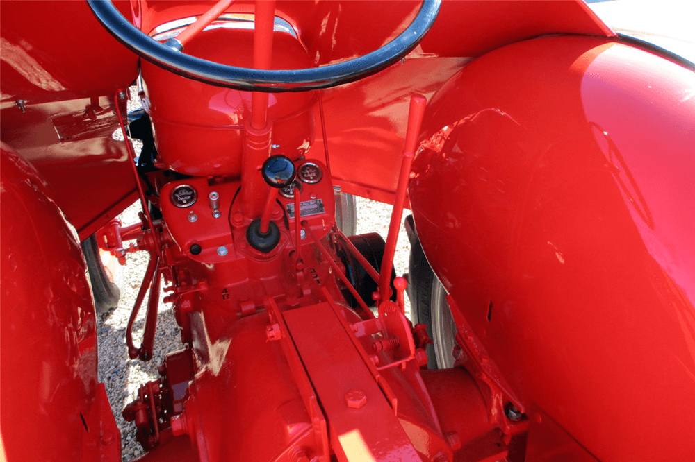 1949 CASE SO ORCHARD STREAMLINE TRACTOR