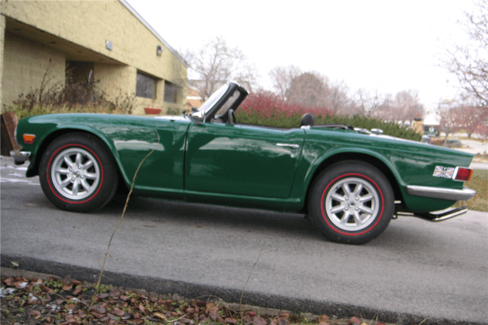 1975 TRIUMPH TR6 ROADSTER