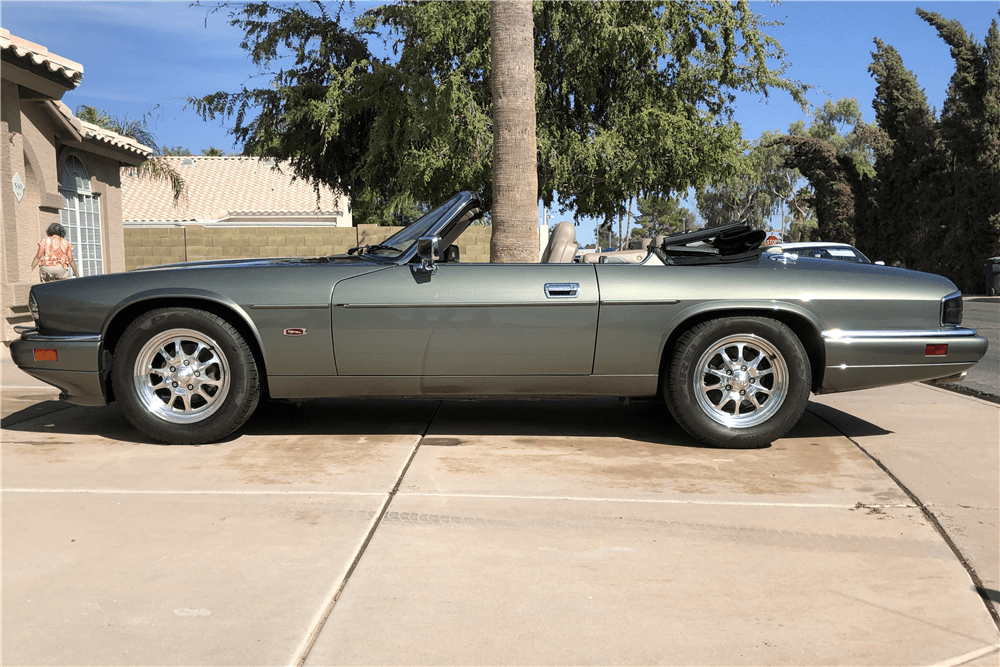 1995 JAGUAR XJS CONVERTIBLE