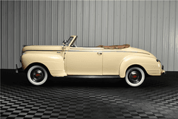 1941 PLYMOUTH SPECIAL DELUXE CONVERTIBLE