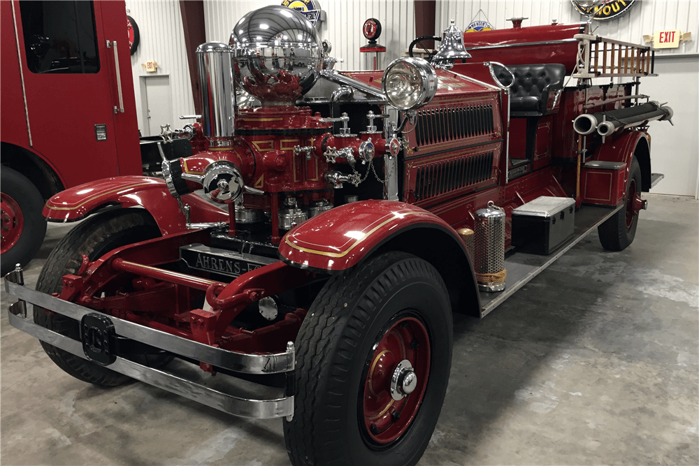 1928 AHRENS FOX M-S-2 ANTIQUE FIRETRUCK