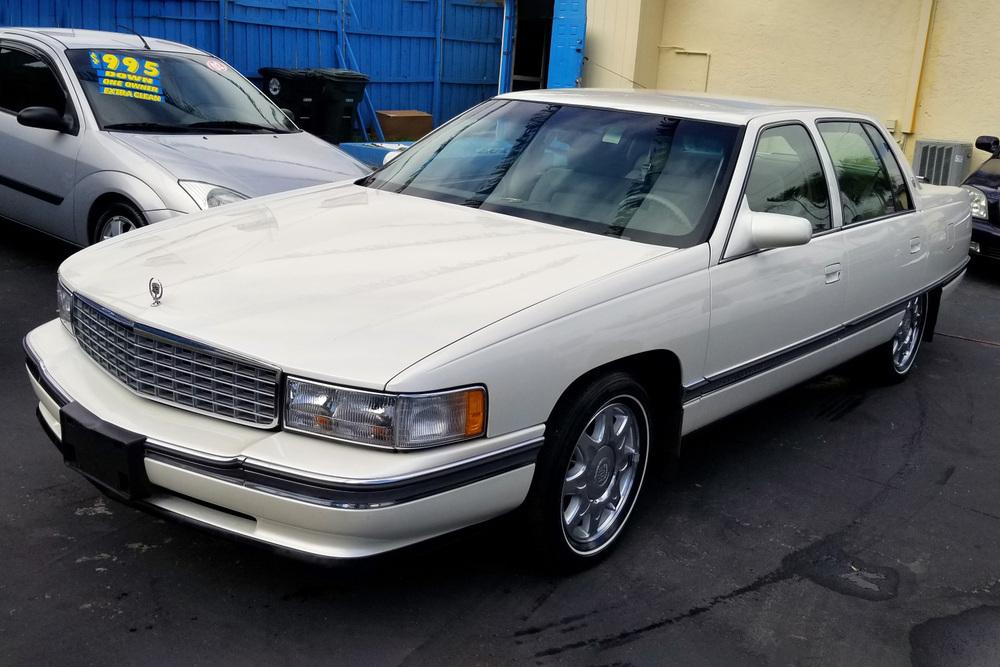 1996 CADILLAC DE VILLE