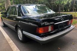 1988 MERCEDES-BENZ 560SEL SEDAN