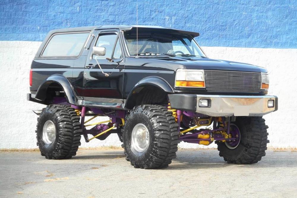 1993 FORD BRONCO CUSTOM SUV