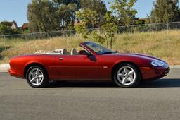 1999 JAGUAR XK8 CONVERTIBLE