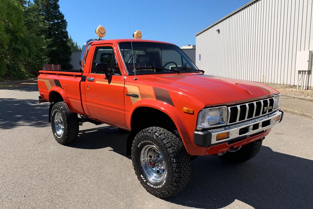 1983 TOYOTA SR5 PICKUP