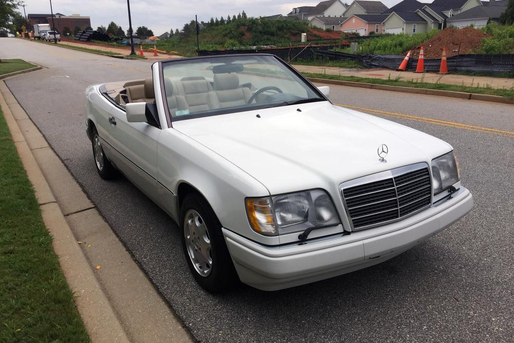 1995 MERCEDES-BENZ E320 CABRIOLET