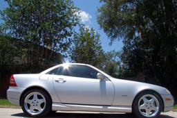 2001 MERCEDES-BENZ SLK320