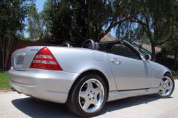 2001 MERCEDES-BENZ SLK320