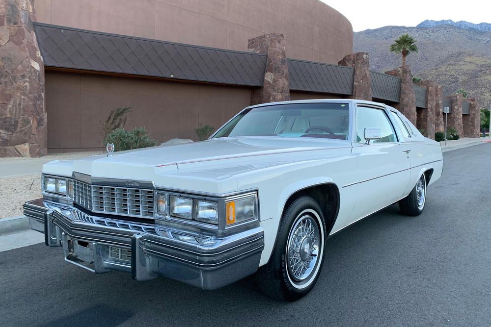 1977 CADILLAC COUPE DE VILLE