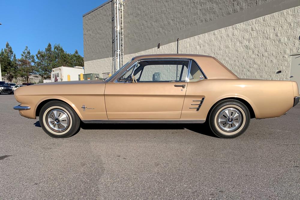 1966 FORD MUSTANG