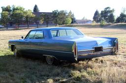 1966 CADILLAC SEDAN