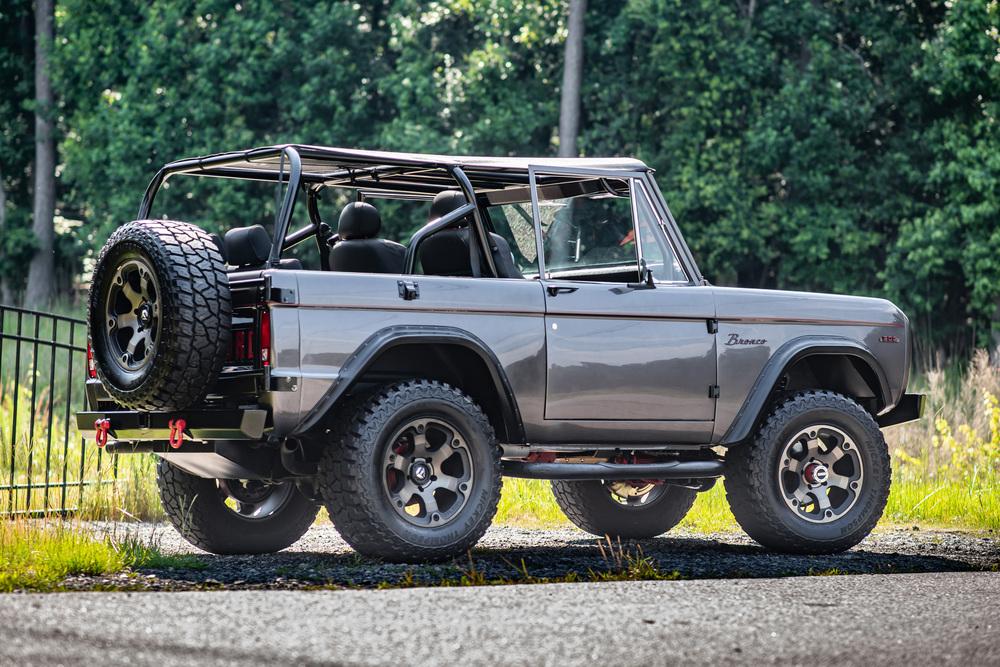 1969 FORD BRONCO CUSTOM SUV