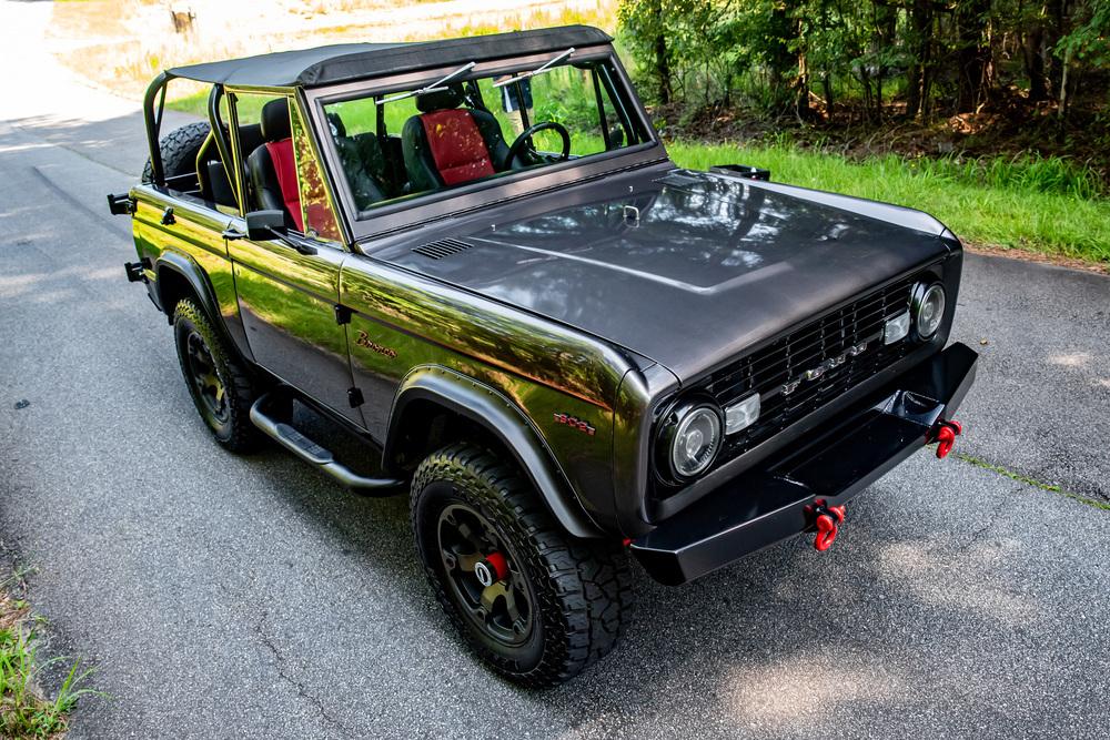 1969 FORD BRONCO CUSTOM SUV