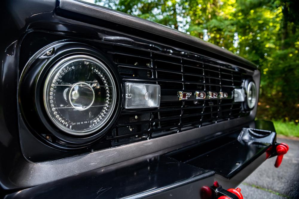 1969 FORD BRONCO CUSTOM SUV