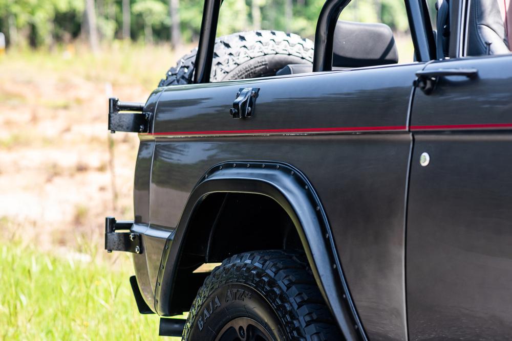 1969 FORD BRONCO CUSTOM SUV