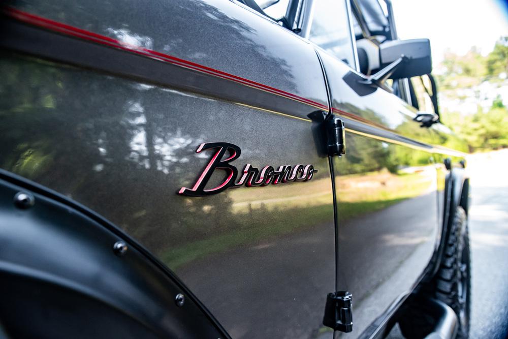 1969 FORD BRONCO CUSTOM SUV