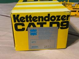 Kettendozer Cat D9 Model 2871  NIB