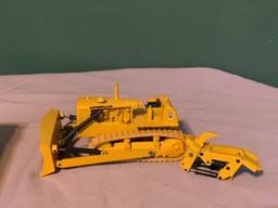 Kettendozer Cat D9 Model 2871  NIB