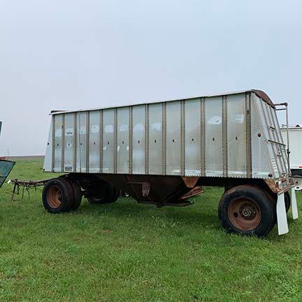 Merritt Pup Grain Trailer