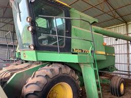 JD 7720 Trubo Combine