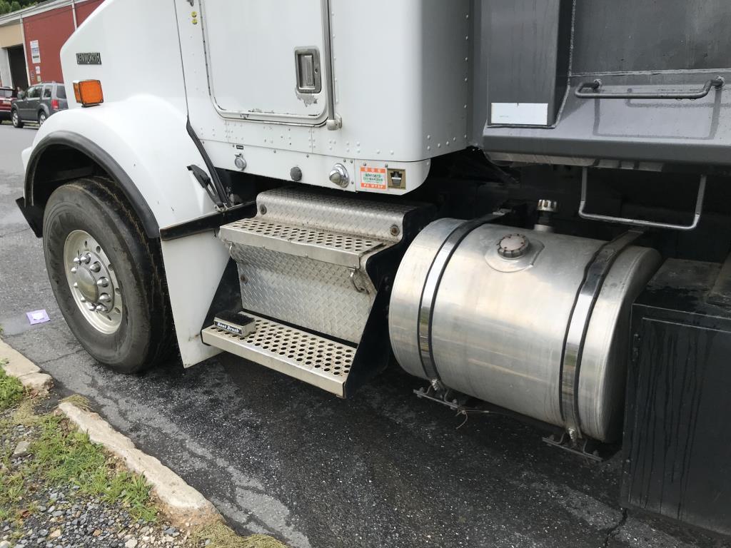 2001 Kenworth T800 Dump truck