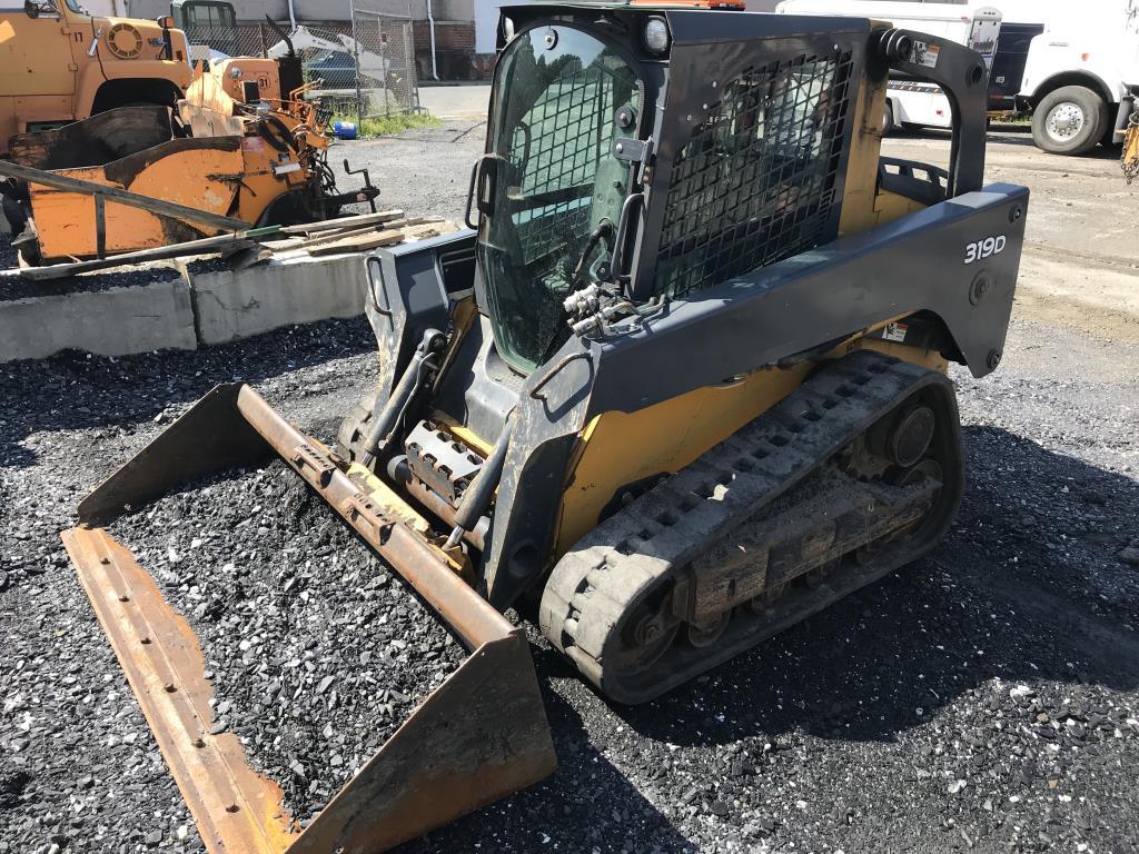 2012 John Deere 319D, tracks loader