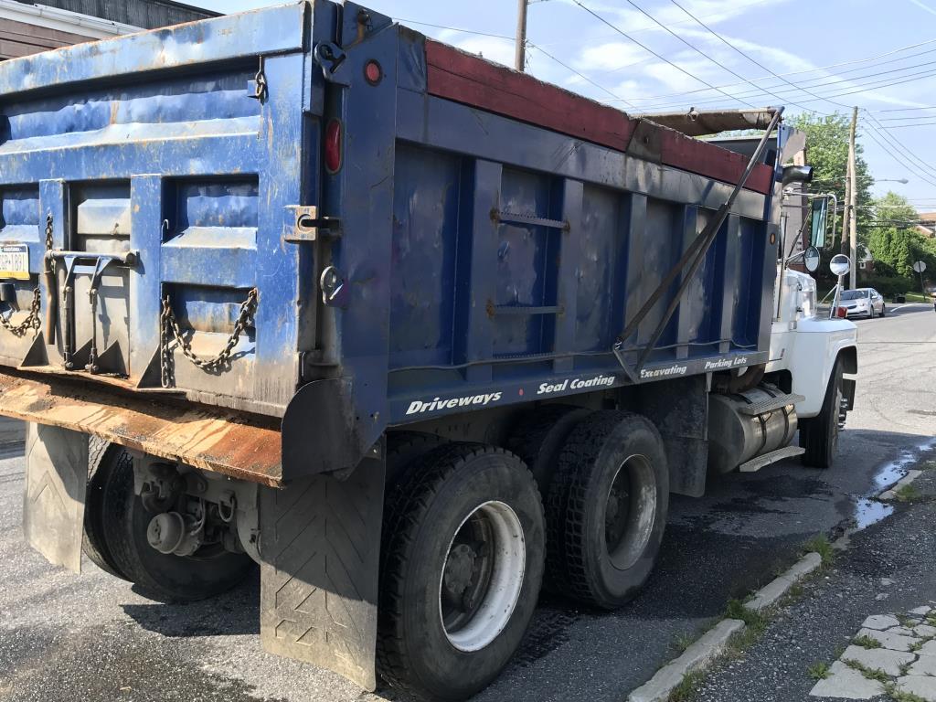 1987 Ford LTL 9000