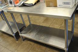 STAINLESS STEEL FOOD PREP TABLE, 24" x 48"