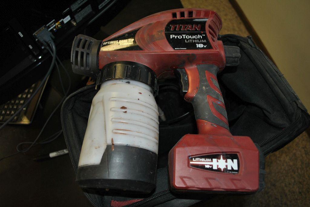 TITAN PROTOUCH 18 VOLT CORDLESS SPRAY GUN