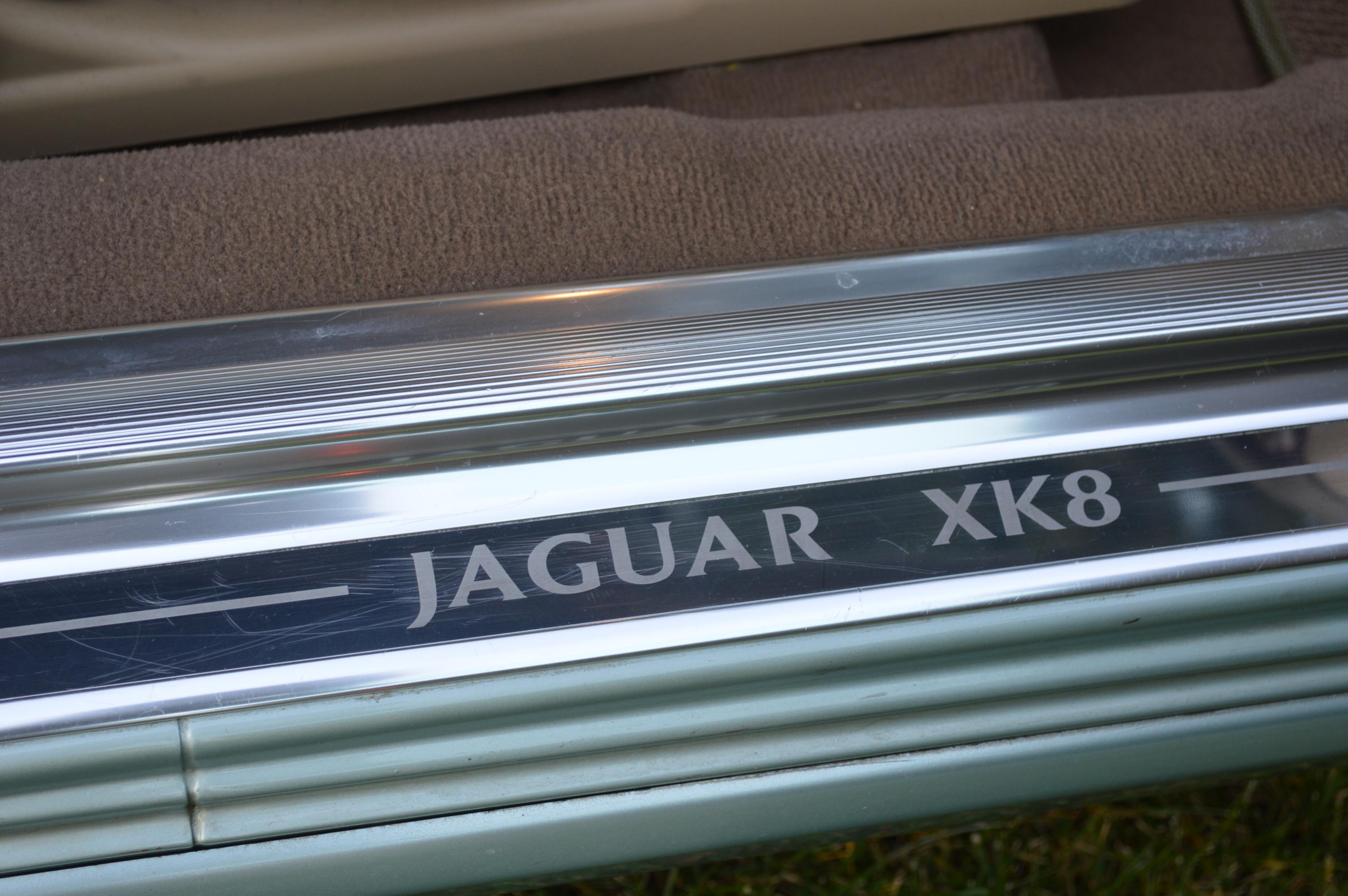 2005 JAGUAR XK8 CONVERTIBLE - 2 DOOR