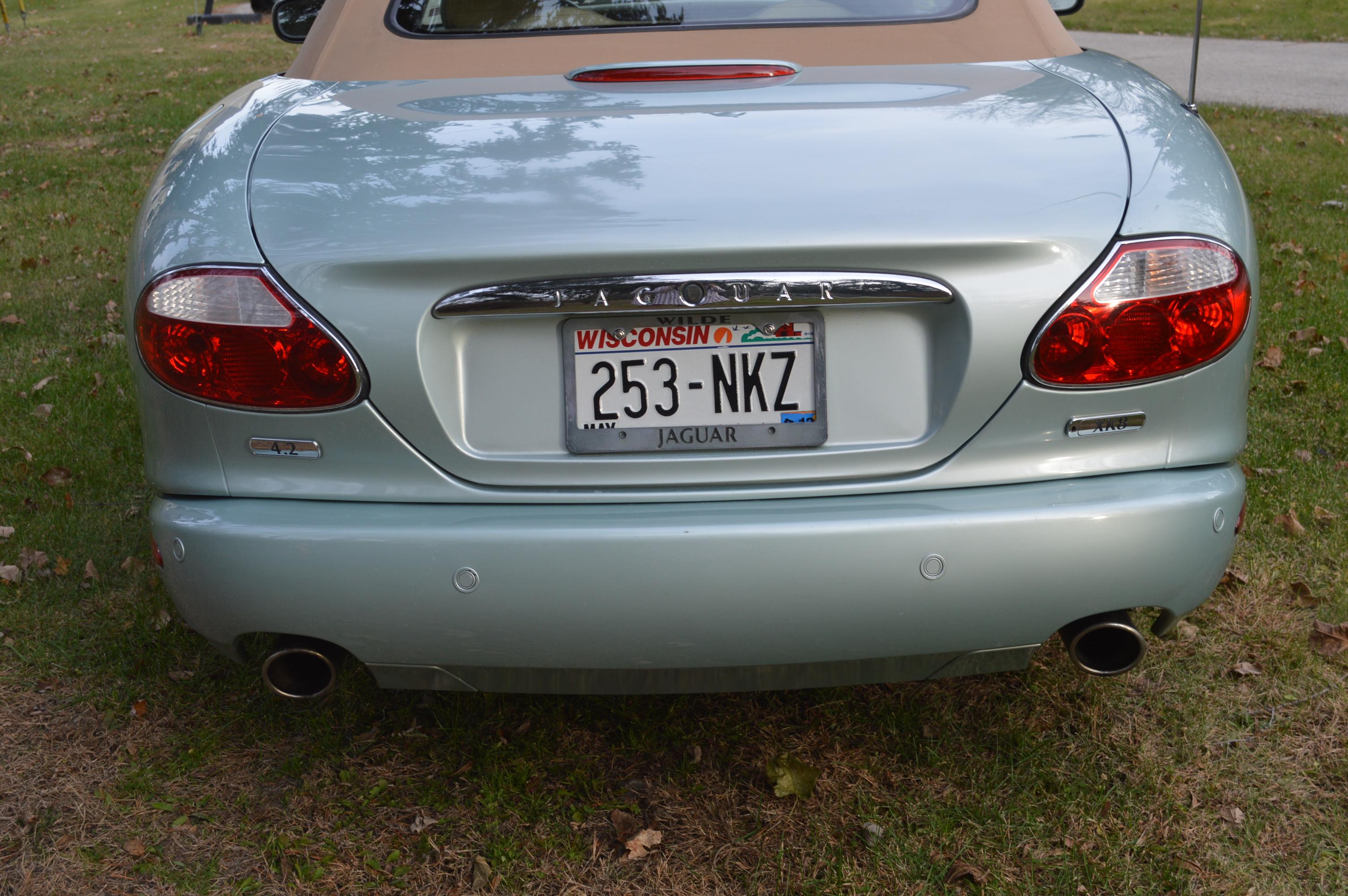 2005 JAGUAR XK8 CONVERTIBLE - 2 DOOR