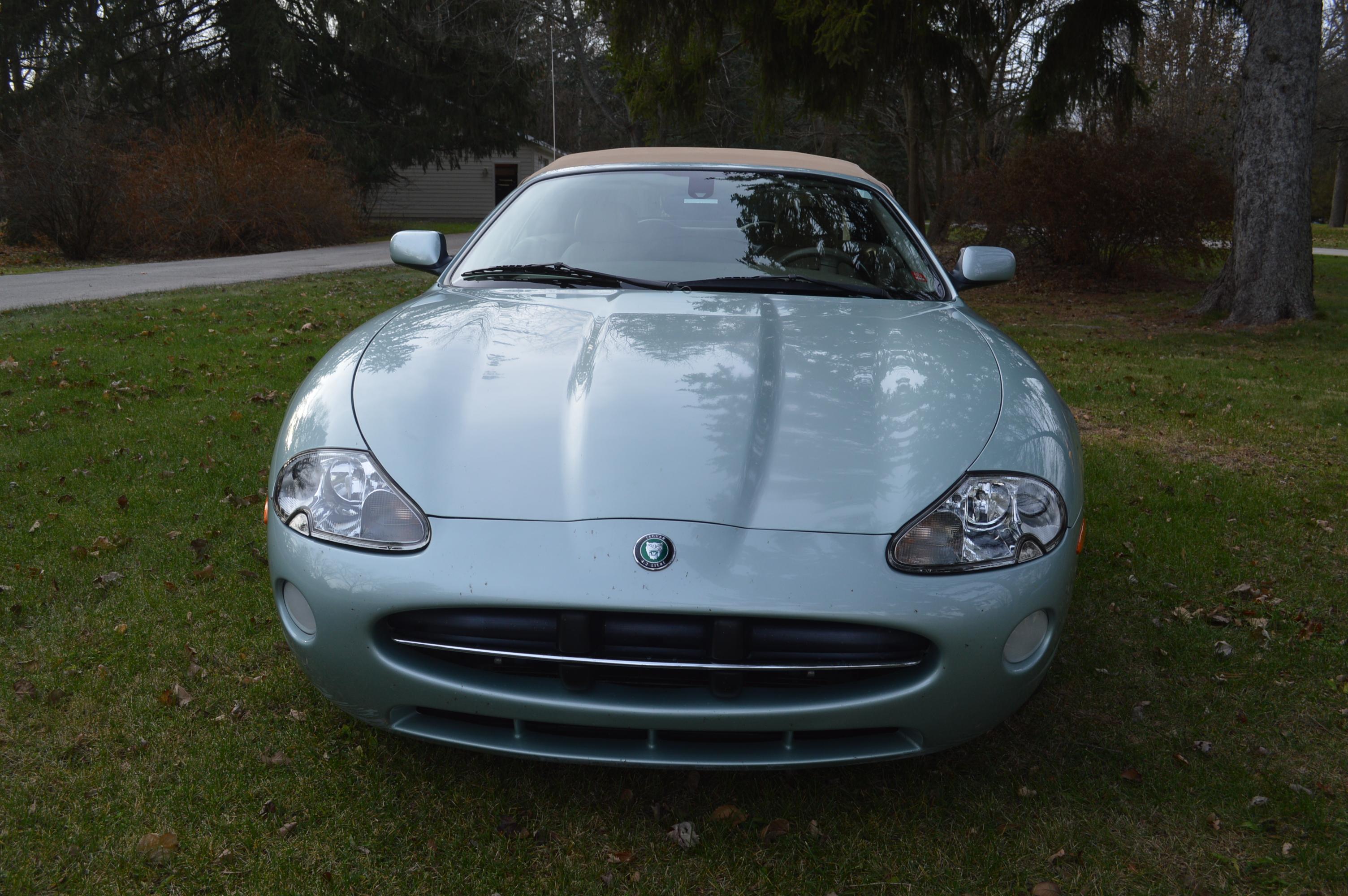 2005 JAGUAR XK8 CONVERTIBLE - 2 DOOR