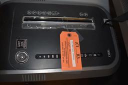 FELLOWES PAPER SHREDDER, MODEL 99Ci