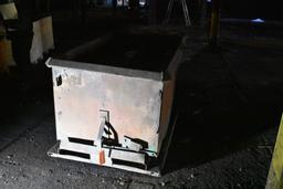 TIPPING DUMPSTER, FORKLIFT TYPE