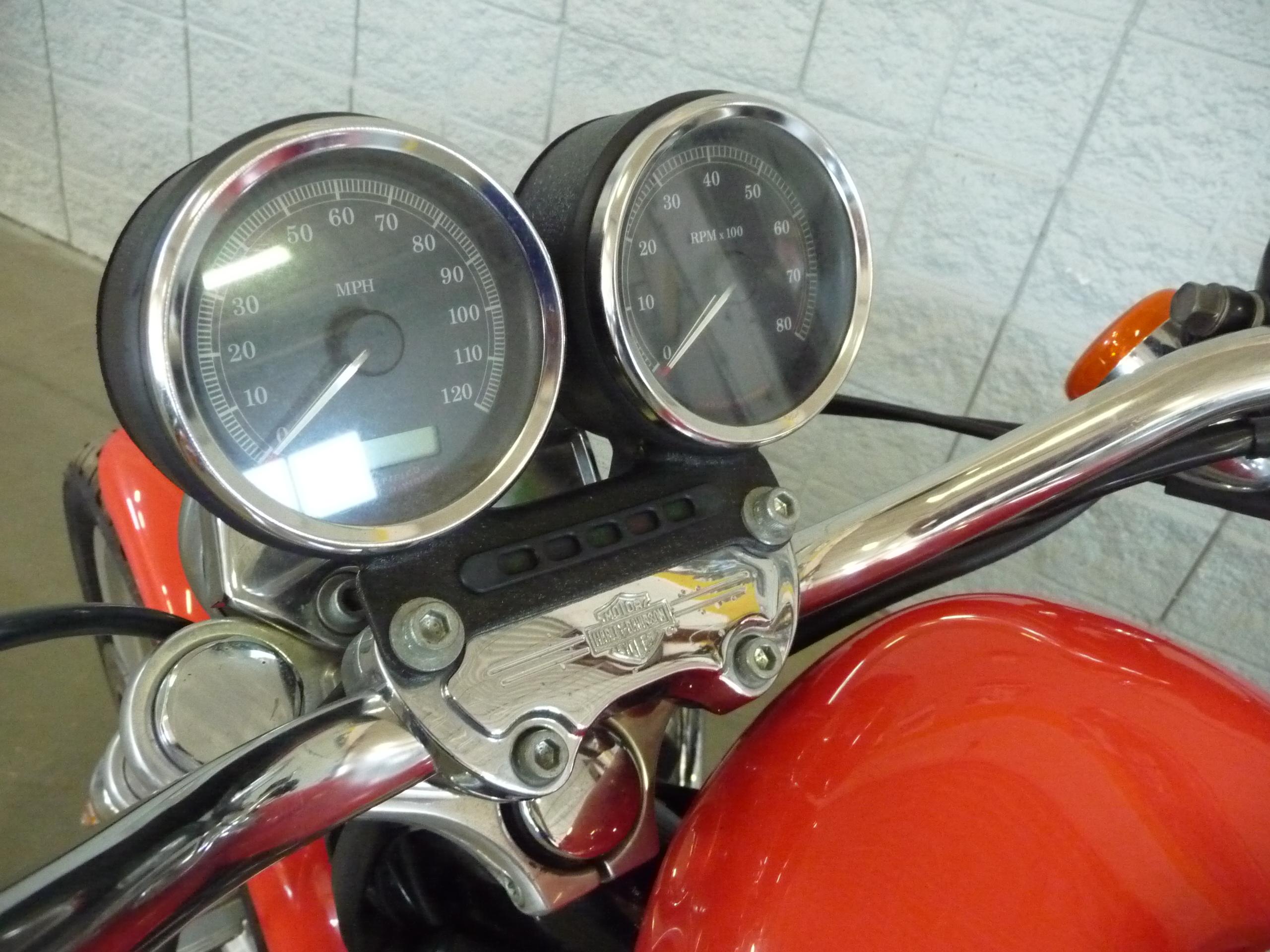 2004 HARLEY DAVIDSON XL1200R, SHOWS 7,422 MILES,