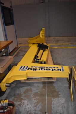 JIB CRANE, DISASSEMBLED, 12" x 8' COLUMN