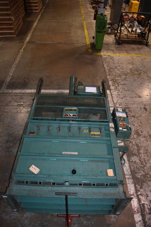 SELCO 3 PHASE BALER, MODEL V5-HD, S/N: 069461272