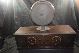 RCA RADIOLA RADIO WITH SPEAKER