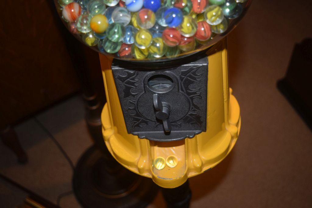 VINTAGE GUMBALL MACHINE INCLUDES MARBLES