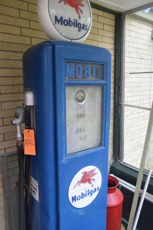 NEPTUNE 855 GAS PUMP, MOBIL GAS PEGASUS GLOBE