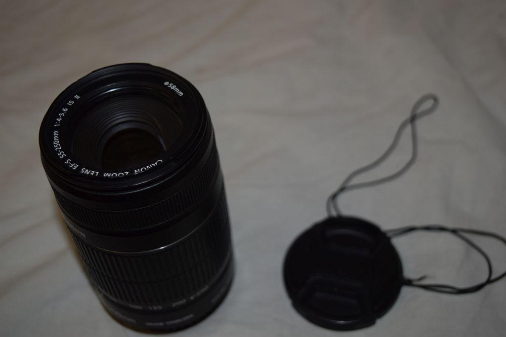 CANON 55-250mm CAMERA LENS