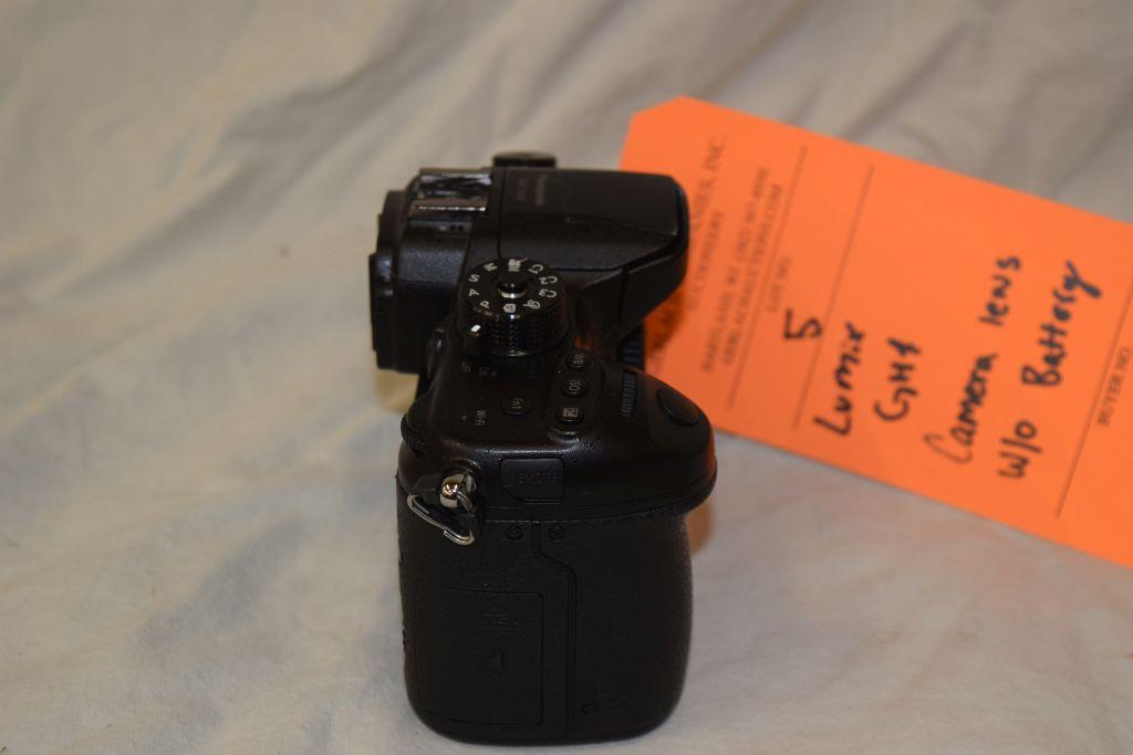 LUMIX GH4 CAMERA BODY WITHOUT BATTERY